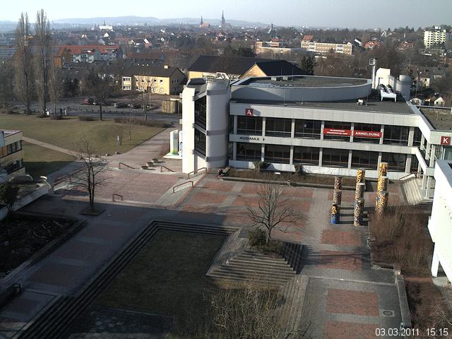 Foto der Webcam: Verwaltungsgeb&auml;ude, Innenhof mit Audimax, H&ouml;rsaal-Geb&auml;ude 1