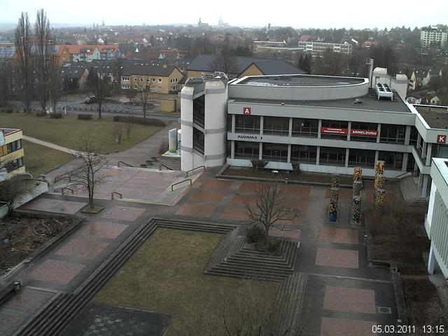 Foto der Webcam: Verwaltungsgeb&auml;ude, Innenhof mit Audimax, H&ouml;rsaal-Geb&auml;ude 1