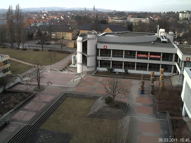 Foto der Webcam: Verwaltungsgeb&auml;ude, Innenhof mit Audimax, H&ouml;rsaal-Geb&auml;ude 1