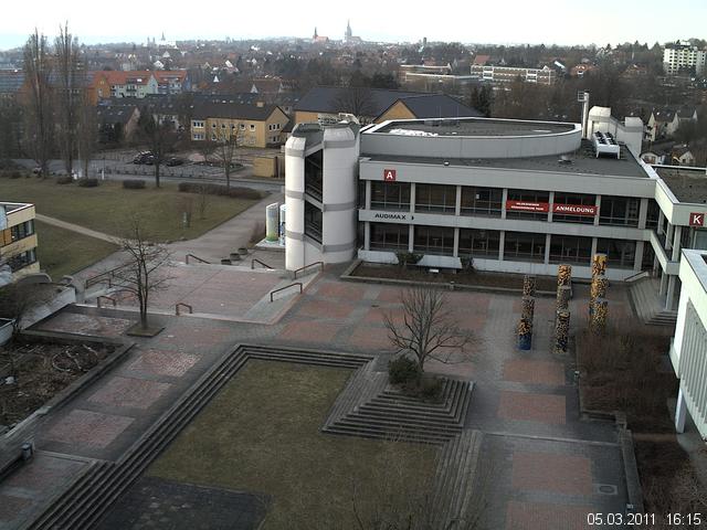 Foto der Webcam: Verwaltungsgeb&auml;ude, Innenhof mit Audimax, H&ouml;rsaal-Geb&auml;ude 1