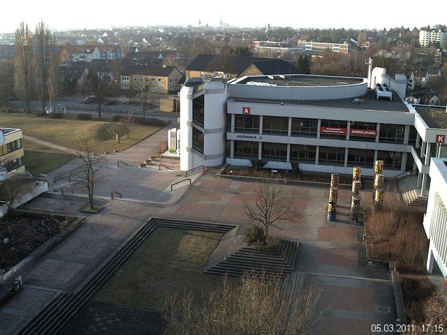 Foto der Webcam: Verwaltungsgeb&auml;ude, Innenhof mit Audimax, H&ouml;rsaal-Geb&auml;ude 1