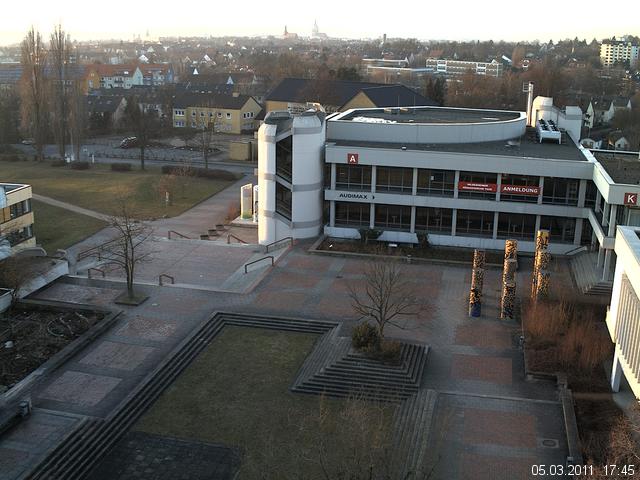 Foto der Webcam: Verwaltungsgeb&auml;ude, Innenhof mit Audimax, H&ouml;rsaal-Geb&auml;ude 1