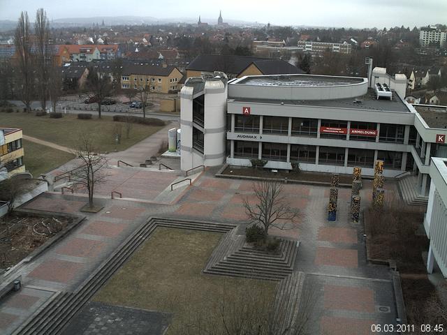 Foto der Webcam: Verwaltungsgeb&auml;ude, Innenhof mit Audimax, H&ouml;rsaal-Geb&auml;ude 1