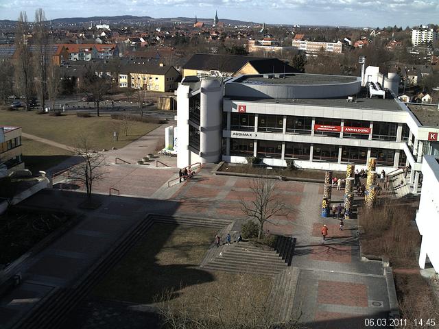 Foto der Webcam: Verwaltungsgeb&auml;ude, Innenhof mit Audimax, H&ouml;rsaal-Geb&auml;ude 1