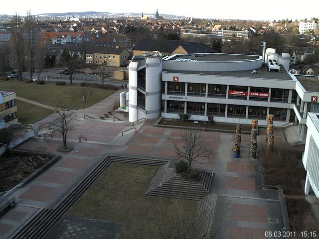 Foto der Webcam: Verwaltungsgeb&auml;ude, Innenhof mit Audimax, H&ouml;rsaal-Geb&auml;ude 1