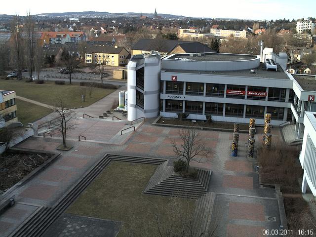 Foto der Webcam: Verwaltungsgeb&auml;ude, Innenhof mit Audimax, H&ouml;rsaal-Geb&auml;ude 1