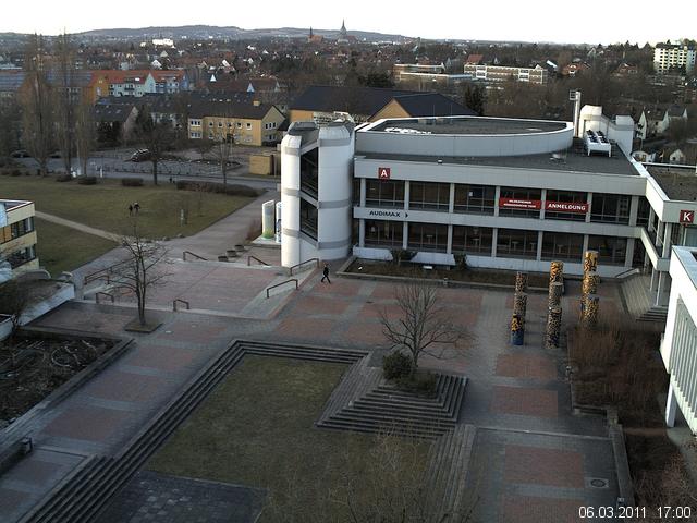 Foto der Webcam: Verwaltungsgeb&auml;ude, Innenhof mit Audimax, H&ouml;rsaal-Geb&auml;ude 1