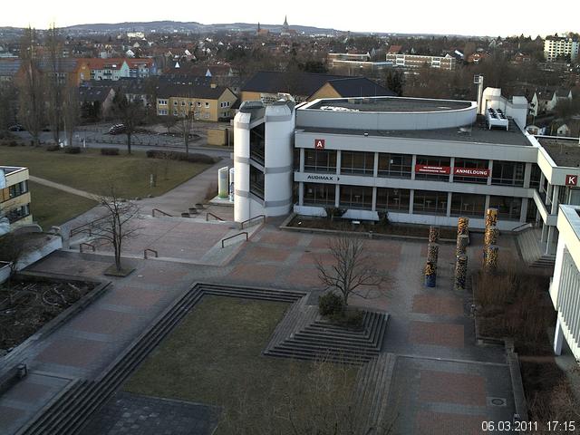 Foto der Webcam: Verwaltungsgeb&auml;ude, Innenhof mit Audimax, H&ouml;rsaal-Geb&auml;ude 1