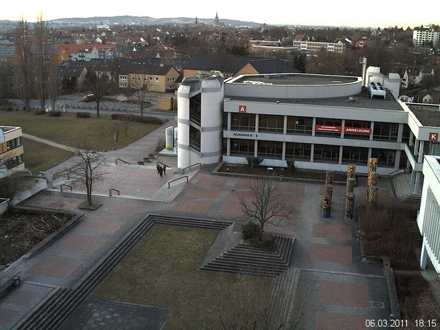 Foto der Webcam: Verwaltungsgeb&auml;ude, Innenhof mit Audimax, H&ouml;rsaal-Geb&auml;ude 1