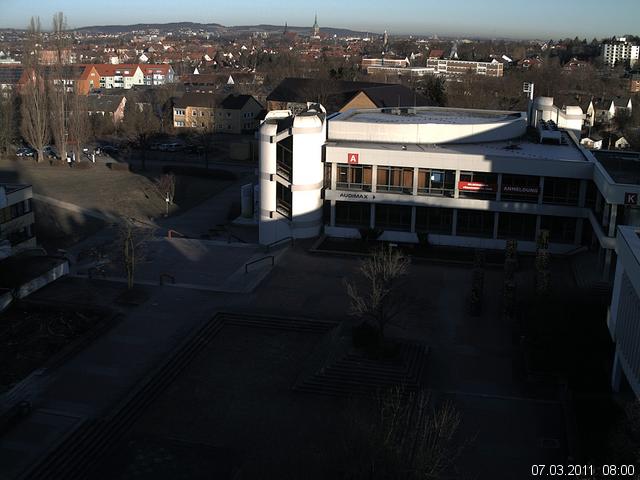 Foto der Webcam: Verwaltungsgeb&auml;ude, Innenhof mit Audimax, H&ouml;rsaal-Geb&auml;ude 1