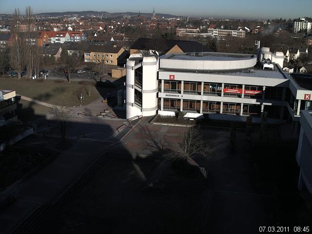 Foto der Webcam: Verwaltungsgeb&auml;ude, Innenhof mit Audimax, H&ouml;rsaal-Geb&auml;ude 1