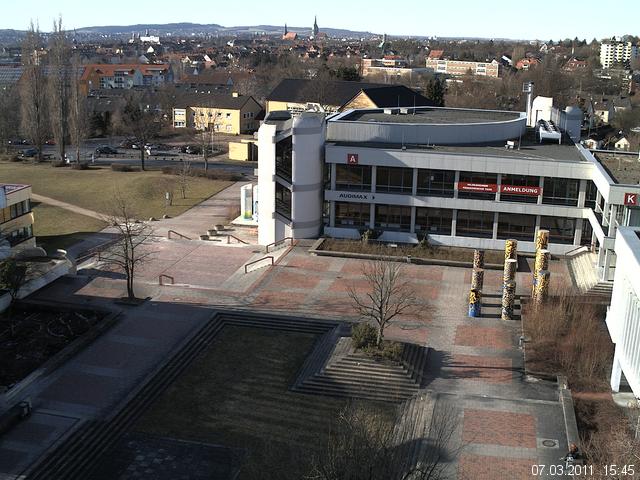 Foto der Webcam: Verwaltungsgeb&auml;ude, Innenhof mit Audimax, H&ouml;rsaal-Geb&auml;ude 1