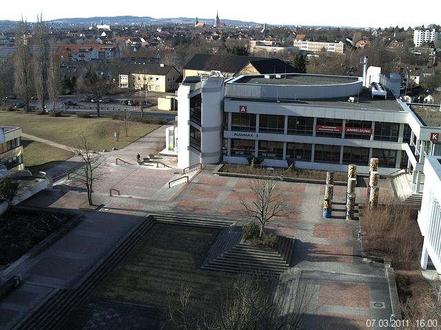 Foto der Webcam: Verwaltungsgeb&auml;ude, Innenhof mit Audimax, H&ouml;rsaal-Geb&auml;ude 1