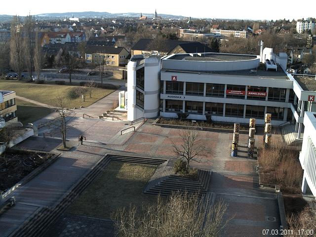 Foto der Webcam: Verwaltungsgeb&auml;ude, Innenhof mit Audimax, H&ouml;rsaal-Geb&auml;ude 1