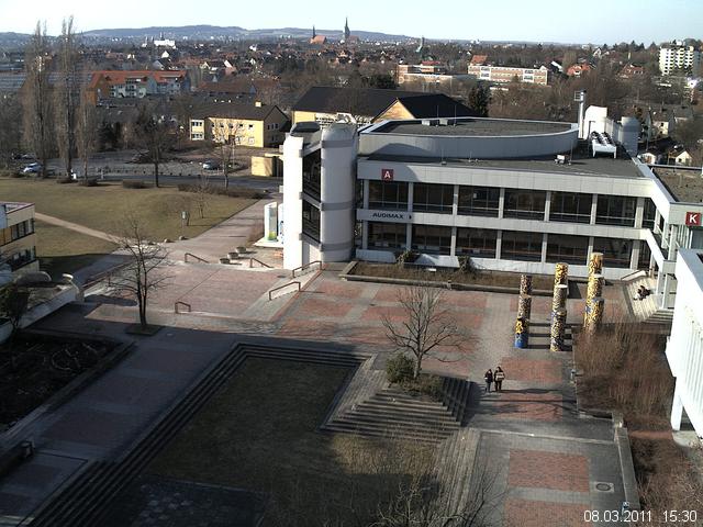 Foto der Webcam: Verwaltungsgeb&auml;ude, Innenhof mit Audimax, H&ouml;rsaal-Geb&auml;ude 1