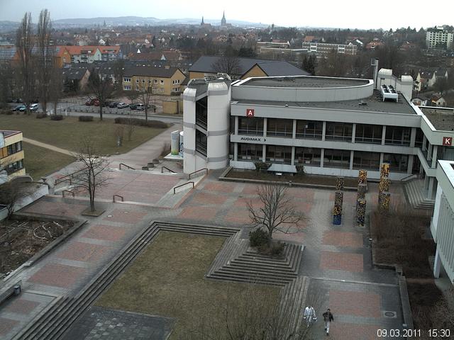 Foto der Webcam: Verwaltungsgeb&auml;ude, Innenhof mit Audimax, H&ouml;rsaal-Geb&auml;ude 1