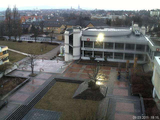 Foto der Webcam: Verwaltungsgeb&auml;ude, Innenhof mit Audimax, H&ouml;rsaal-Geb&auml;ude 1