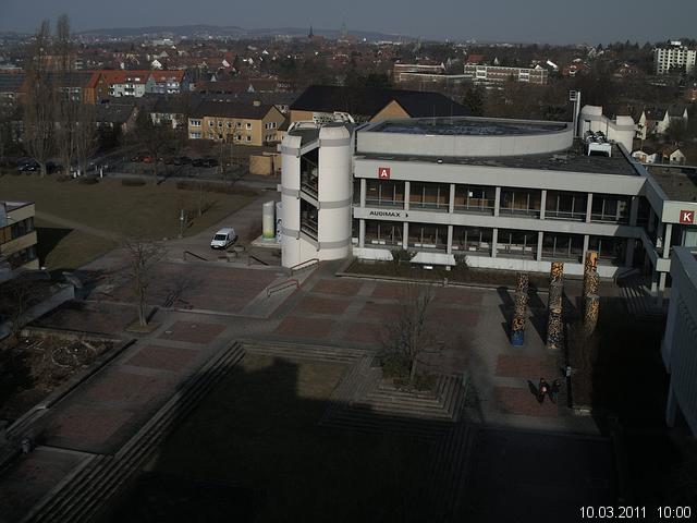 Foto der Webcam: Verwaltungsgeb&auml;ude, Innenhof mit Audimax, H&ouml;rsaal-Geb&auml;ude 1