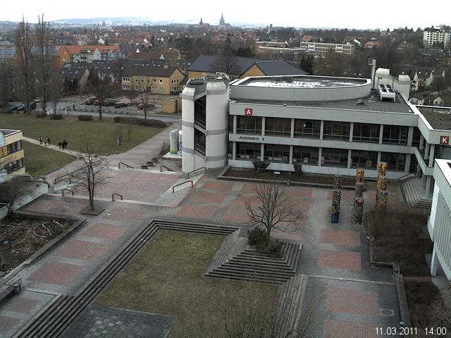 Foto der Webcam: Verwaltungsgeb&auml;ude, Innenhof mit Audimax, H&ouml;rsaal-Geb&auml;ude 1