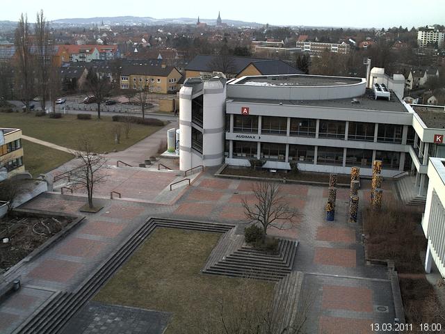 Foto der Webcam: Verwaltungsgeb&auml;ude, Innenhof mit Audimax, H&ouml;rsaal-Geb&auml;ude 1