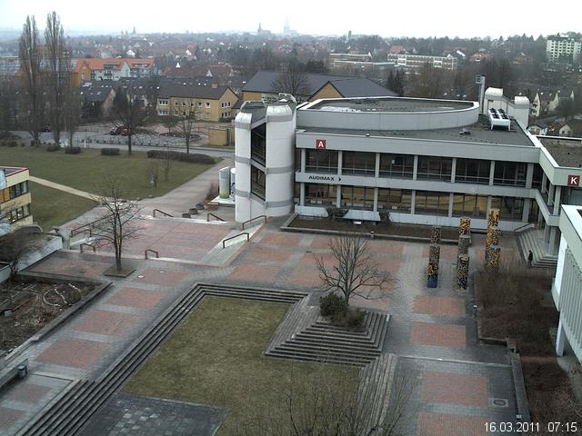 Foto der Webcam: Verwaltungsgeb&auml;ude, Innenhof mit Audimax, H&ouml;rsaal-Geb&auml;ude 1