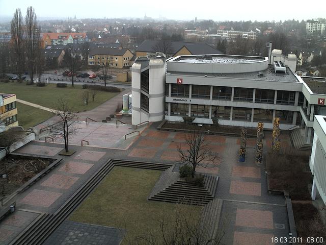Foto der Webcam: Verwaltungsgeb&auml;ude, Innenhof mit Audimax, H&ouml;rsaal-Geb&auml;ude 1