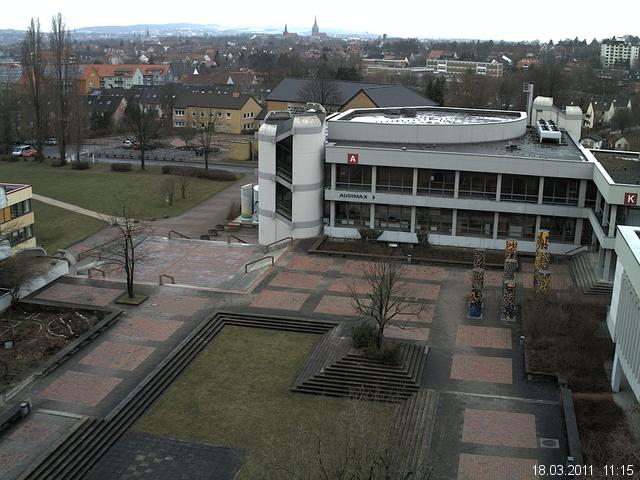 Foto der Webcam: Verwaltungsgeb&auml;ude, Innenhof mit Audimax, H&ouml;rsaal-Geb&auml;ude 1