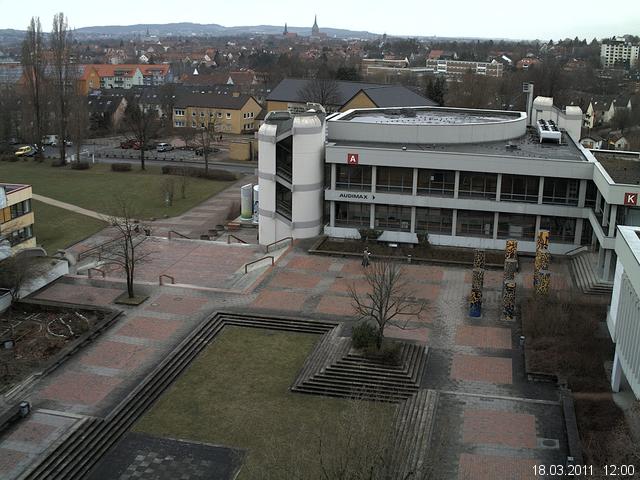 Foto der Webcam: Verwaltungsgeb&auml;ude, Innenhof mit Audimax, H&ouml;rsaal-Geb&auml;ude 1