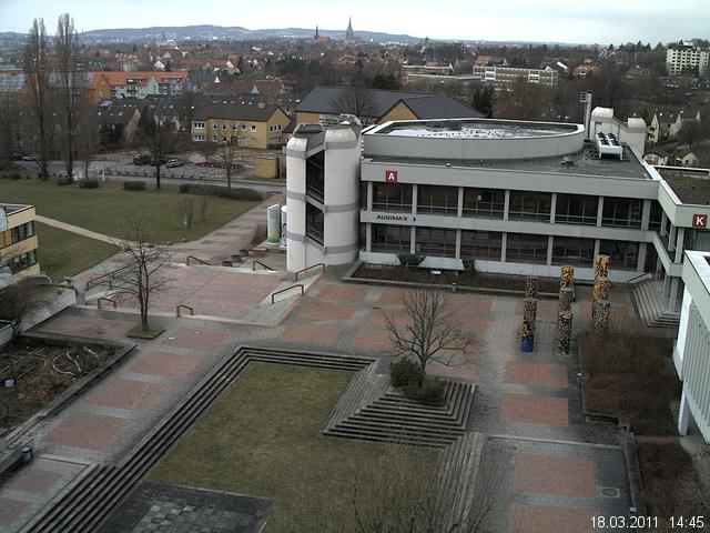 Foto der Webcam: Verwaltungsgeb&auml;ude, Innenhof mit Audimax, H&ouml;rsaal-Geb&auml;ude 1