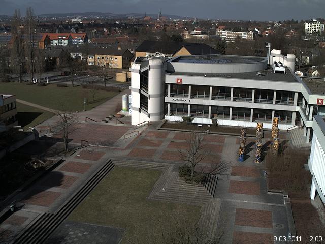 Foto der Webcam: Verwaltungsgeb&auml;ude, Innenhof mit Audimax, H&ouml;rsaal-Geb&auml;ude 1
