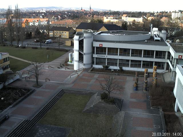 Foto der Webcam: Verwaltungsgeb&auml;ude, Innenhof mit Audimax, H&ouml;rsaal-Geb&auml;ude 1