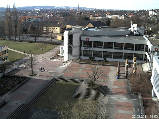 Foto der Webcam: Verwaltungsgeb&auml;ude, Innenhof mit Audimax, H&ouml;rsaal-Geb&auml;ude 1