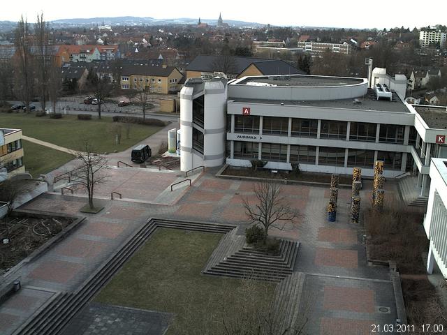 Foto der Webcam: Verwaltungsgeb&auml;ude, Innenhof mit Audimax, H&ouml;rsaal-Geb&auml;ude 1