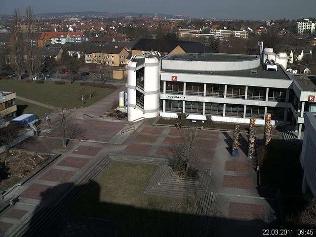 Foto der Webcam: Verwaltungsgeb&auml;ude, Innenhof mit Audimax, H&ouml;rsaal-Geb&auml;ude 1