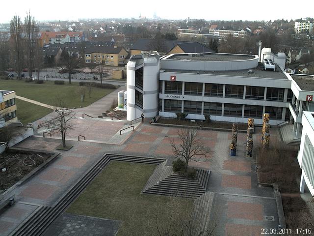 Foto der Webcam: Verwaltungsgeb&auml;ude, Innenhof mit Audimax, H&ouml;rsaal-Geb&auml;ude 1