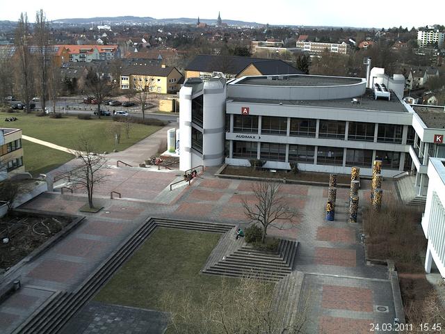 Foto der Webcam: Verwaltungsgeb&auml;ude, Innenhof mit Audimax, H&ouml;rsaal-Geb&auml;ude 1