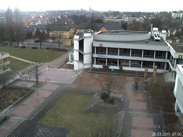 Foto der Webcam: Verwaltungsgeb&auml;ude, Innenhof mit Audimax, H&ouml;rsaal-Geb&auml;ude 1