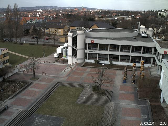 Foto der Webcam: Verwaltungsgeb&auml;ude, Innenhof mit Audimax, H&ouml;rsaal-Geb&auml;ude 1