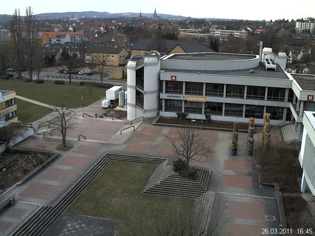 Foto der Webcam: Verwaltungsgeb&auml;ude, Innenhof mit Audimax, H&ouml;rsaal-Geb&auml;ude 1