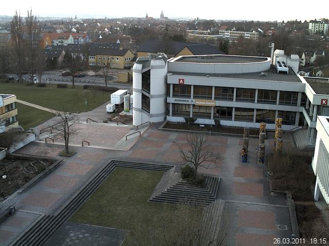 Foto der Webcam: Verwaltungsgeb&auml;ude, Innenhof mit Audimax, H&ouml;rsaal-Geb&auml;ude 1