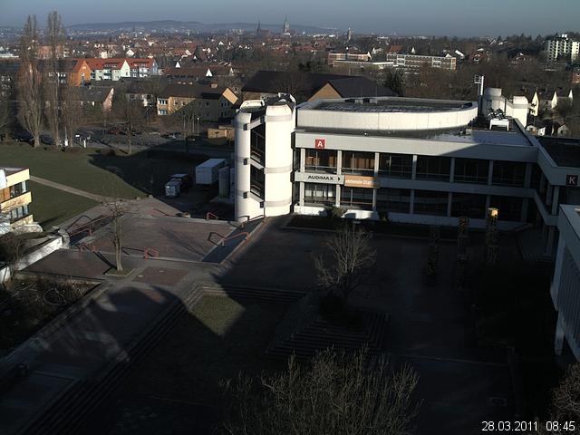 Foto der Webcam: Verwaltungsgeb&auml;ude, Innenhof mit Audimax, H&ouml;rsaal-Geb&auml;ude 1