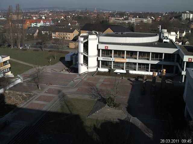 Foto der Webcam: Verwaltungsgeb&auml;ude, Innenhof mit Audimax, H&ouml;rsaal-Geb&auml;ude 1