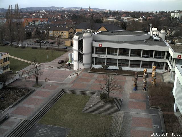 Foto der Webcam: Verwaltungsgeb&auml;ude, Innenhof mit Audimax, H&ouml;rsaal-Geb&auml;ude 1