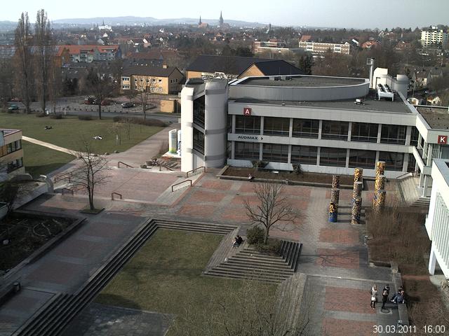 Foto der Webcam: Verwaltungsgeb&auml;ude, Innenhof mit Audimax, H&ouml;rsaal-Geb&auml;ude 1