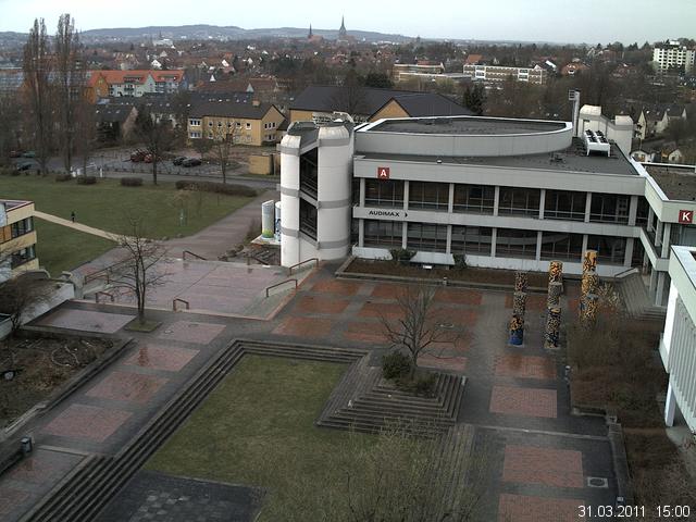 Foto der Webcam: Verwaltungsgeb&auml;ude, Innenhof mit Audimax, H&ouml;rsaal-Geb&auml;ude 1