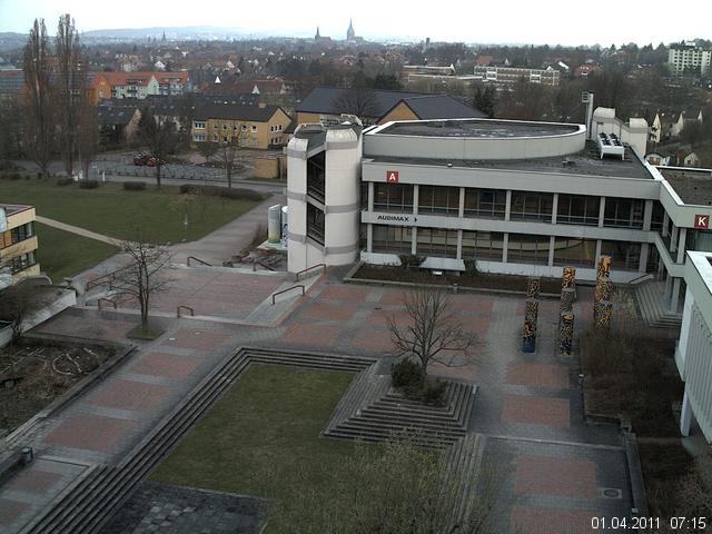 Foto der Webcam: Verwaltungsgeb&auml;ude, Innenhof mit Audimax, H&ouml;rsaal-Geb&auml;ude 1