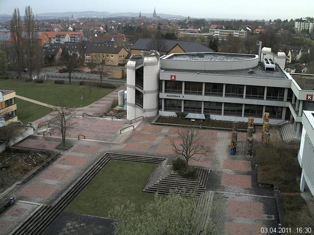 Foto der Webcam: Verwaltungsgeb&auml;ude, Innenhof mit Audimax, H&ouml;rsaal-Geb&auml;ude 1
