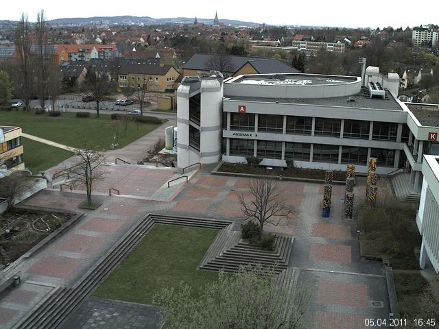 Foto der Webcam: Verwaltungsgeb&auml;ude, Innenhof mit Audimax, H&ouml;rsaal-Geb&auml;ude 1