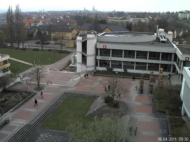 Foto der Webcam: Verwaltungsgeb&auml;ude, Innenhof mit Audimax, H&ouml;rsaal-Geb&auml;ude 1