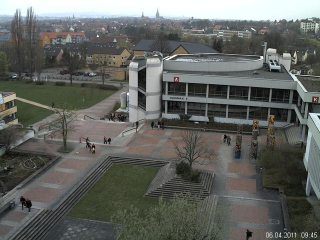 Foto der Webcam: Verwaltungsgeb&auml;ude, Innenhof mit Audimax, H&ouml;rsaal-Geb&auml;ude 1